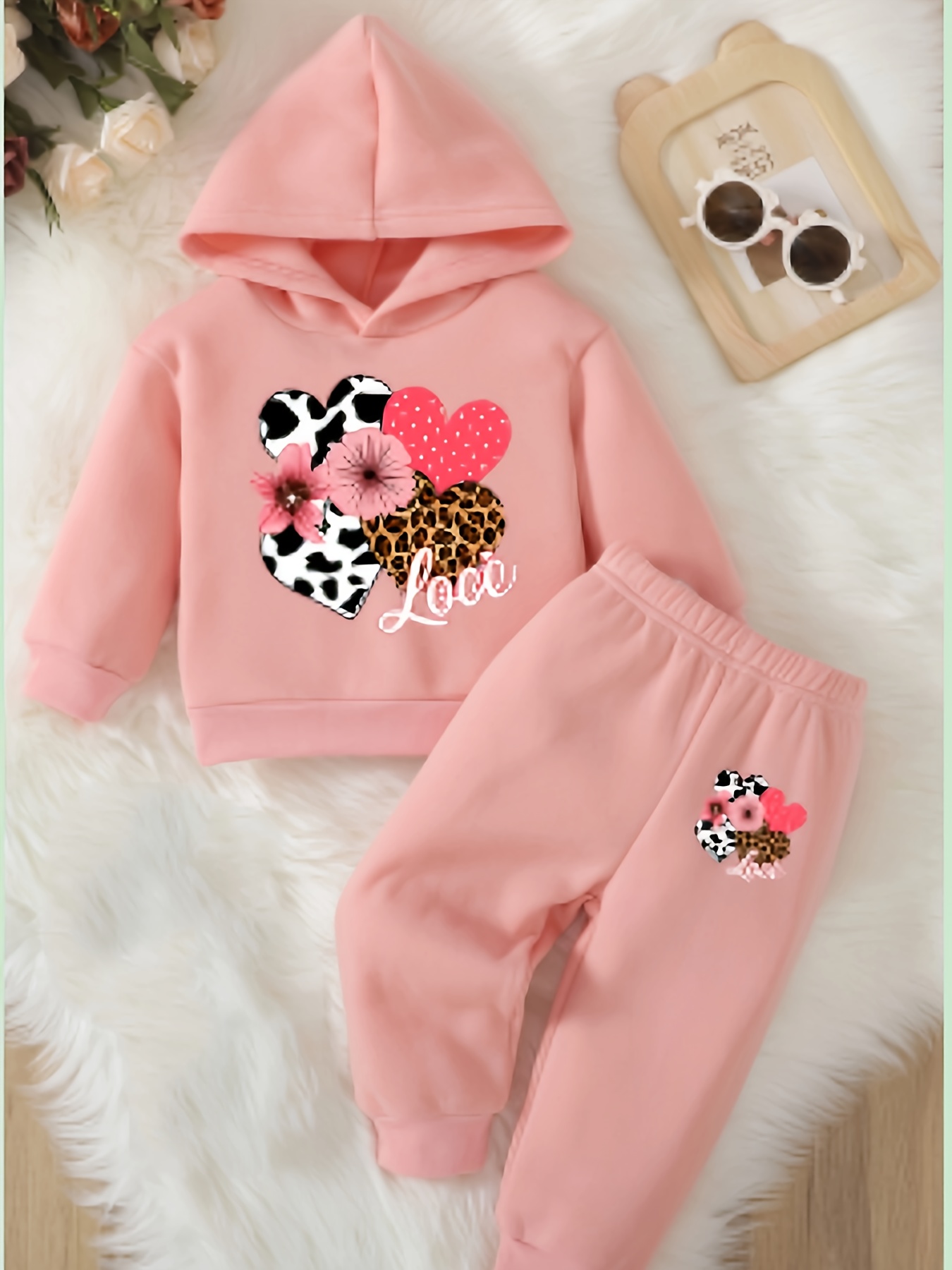 Baby Girl Love Love Flower Pat - Plant Parent Hoodie 评论和价格